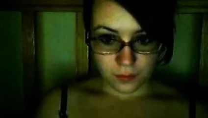 18 yaşım eski kız arkadaşı göğüsleri yanıp söner