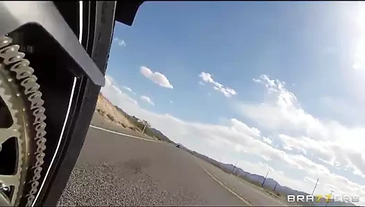 Destiny Dixon hız yaparken yakalandı