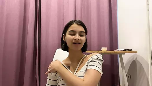 Amatör kamera kızı orgazm olmak için amını parmaklıyor