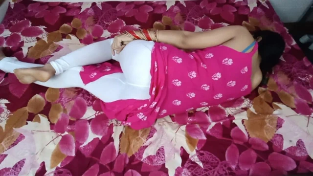 Tanya yenge kocasıyla eğleniyor