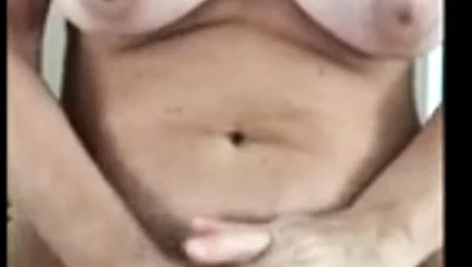 Büyük boob eş mastürbasyon the boşalmak dışarı