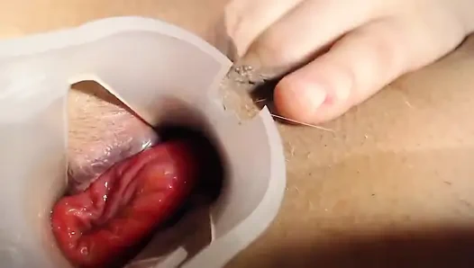 Uzun anal oyun, çifte penetrasyon, sarkma yakın çekim, fışkırtma