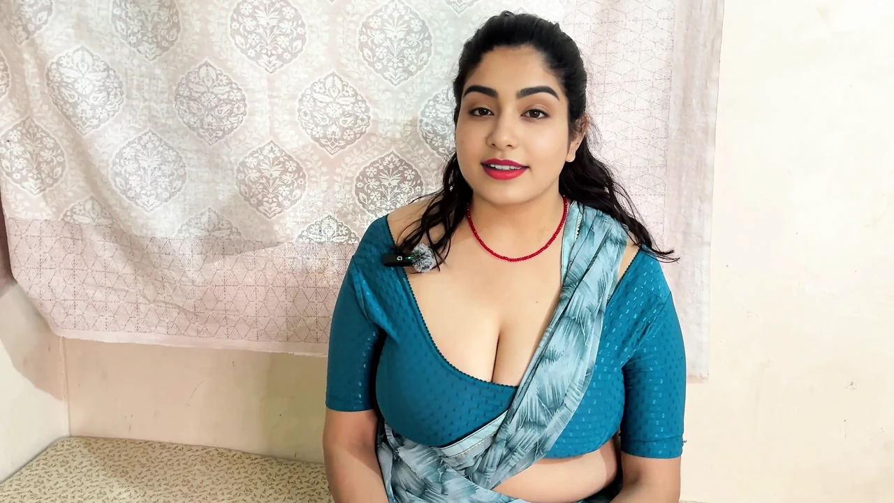 Bhabhi ko nesatisfăcută chiloți set cadou Dekar Akele Me dragoste Kiya, ejaculând pe curul ei mare