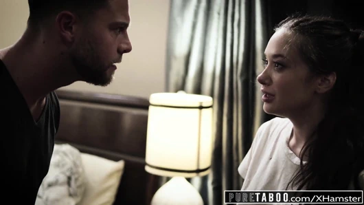 Saf tabu gia paige'in 2 üvey kardeşiyle ilk dp'si