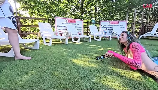 Denizkızı fahişesi yatmak istiyor