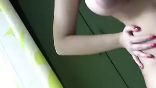 Karım anna benim için dans ediyor