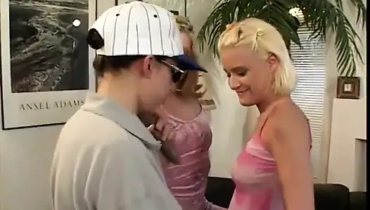 Four hungry teens have a toy fuck orgy in the living room