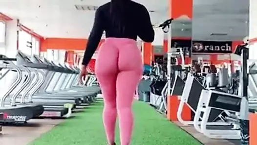 Culona cometrapo metido rico 26