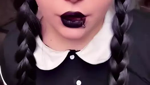 Üniversiteli kız çarşamba yarağını istiyor