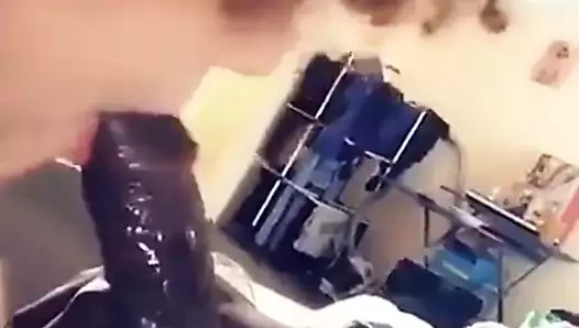 Ma pute me suce la bite