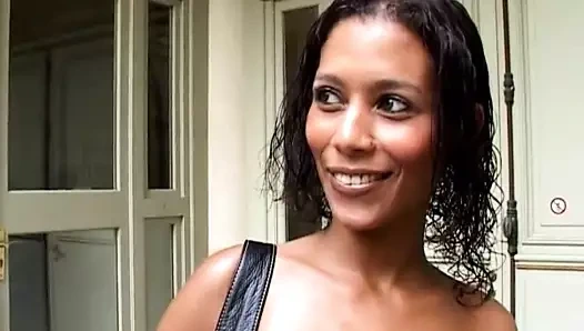 248 PRISKA FAREL ANAL