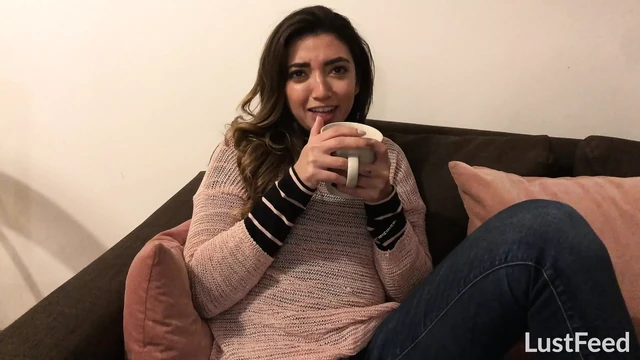 Секс-видео симпатичной мексиканской мамы в домашнем видео - Frida Sante