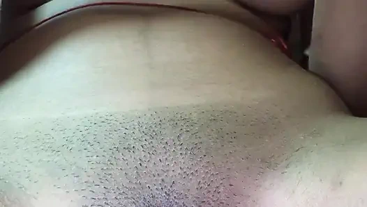 Büyük yaraklı erkek arkadaş tarafından sert sikiliyor