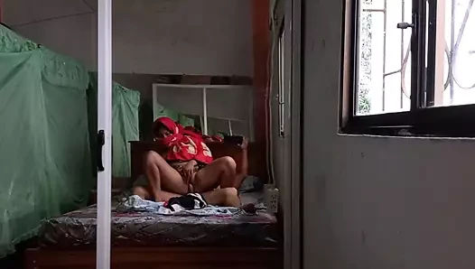 Müslüman kadın kocasını üvey oğluyla boynuzluyor, bu bir kovboy kız lanetiydi