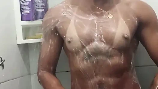 Bu kaslı sürtüğü halledebilir misin?