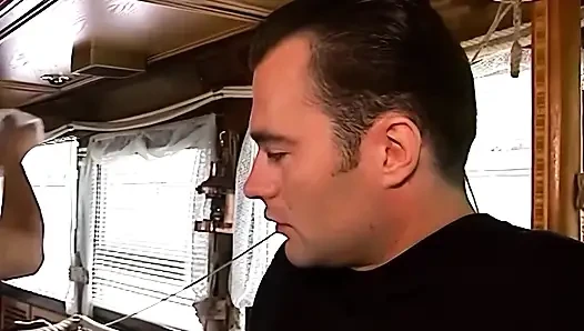 Ateşli Sarışınlarla Vahşi Sert Sikiş Ve Derin Sakso