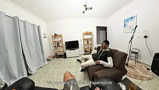 Lezbiyen komşumun yarağıma dokunmasına izin verdim.