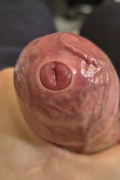 Sıkı sünnetsiz fimoz yarak yakın çekim! Raw sünneskin oyunu