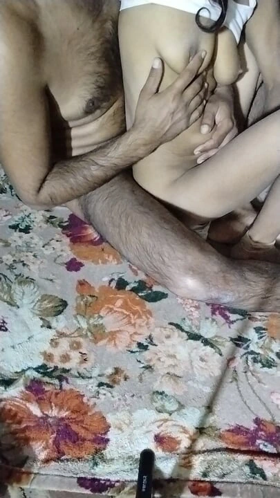 School k room mn he aa Gai aaj tu wo