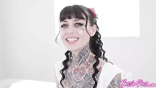 Özensiz toppy... Anal ile! James Angel ile cc doll