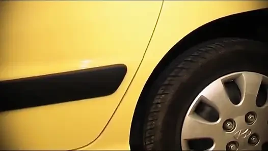 Güzel sarışın bebek götten çifte sikişiyor... göte boşalma