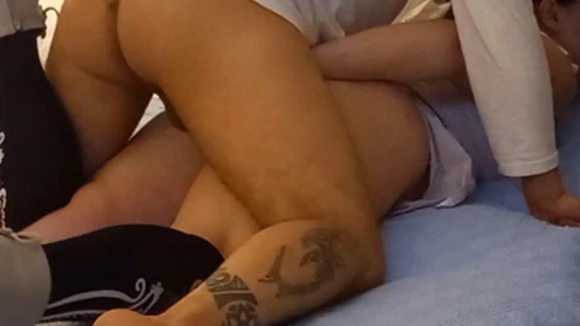 Baş aşağı becerdin - Küba oral seks monte