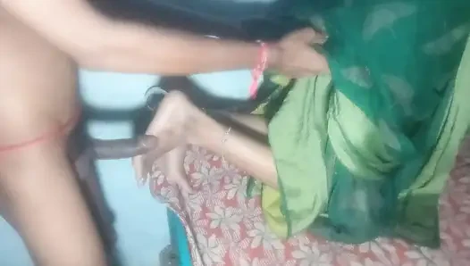 Tamil teyze domaltarak sikişiyor