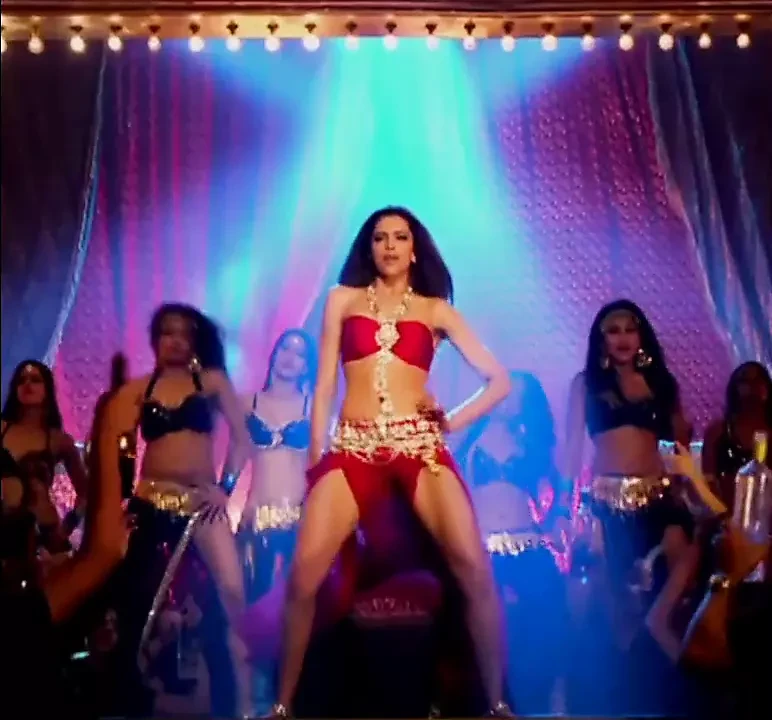 HOT Deepika Padukone thighs