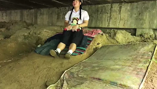 Tayland öğrenci ladyboy solo ve barbie