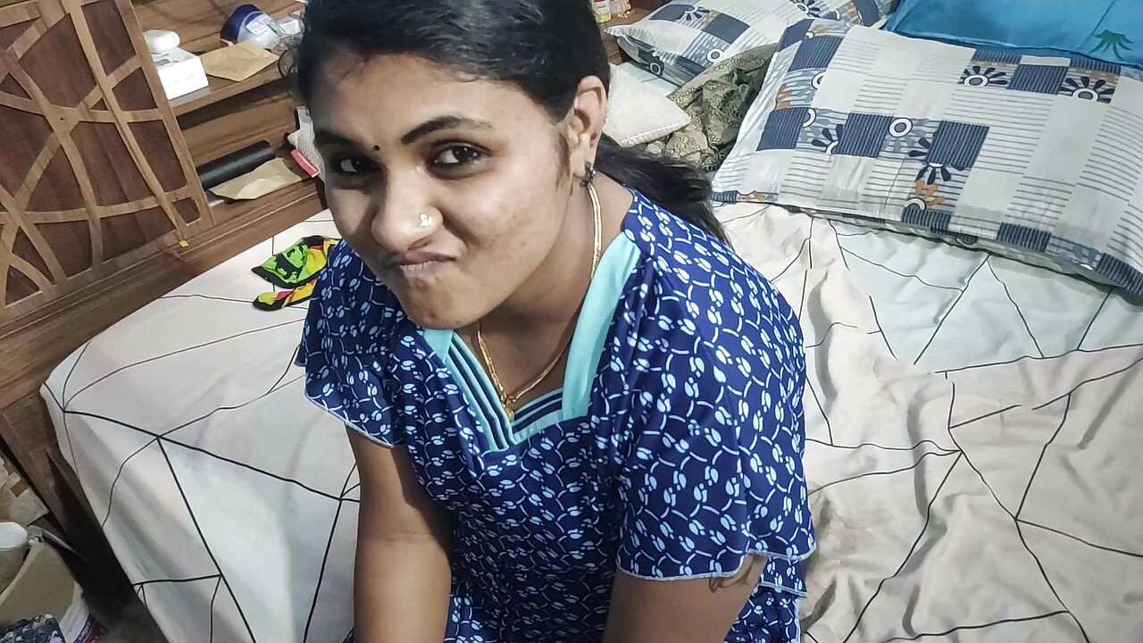 Mallu tembel evli kadın kocasıyla seks yapıyor, Sharun Raj vaishnavy ile seks yapıyor, Mallu çift ateşli seks, Mallu tembel evli kadın ateşli seks