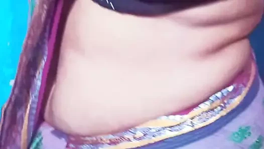 gerçek desi MİLF dans ve gösterilen göğüsler bölüm