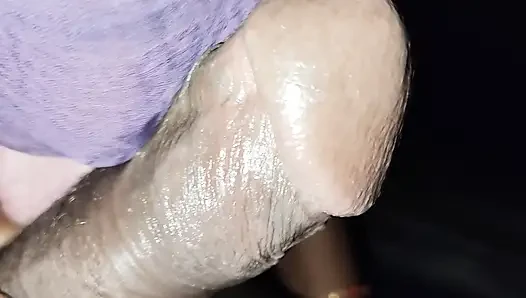 Üvey annem ağzına büyük yarağımı veriyor