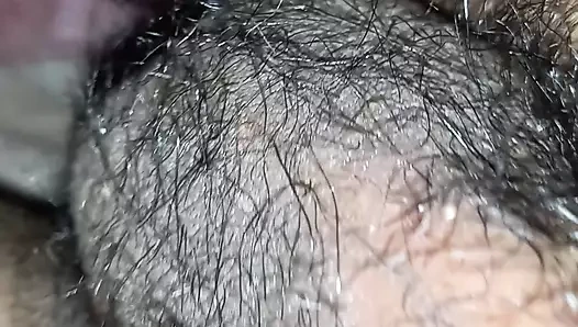 Kıllı yarak mastürbasyon yapıyor