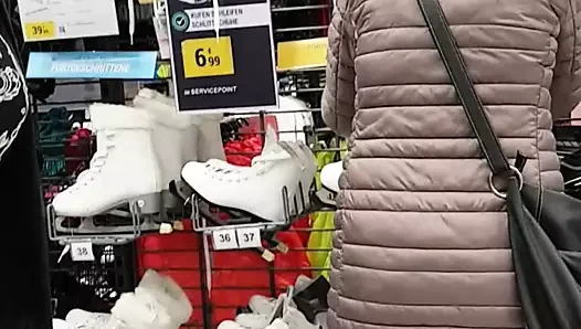 Genç seksi bayan:--))1.