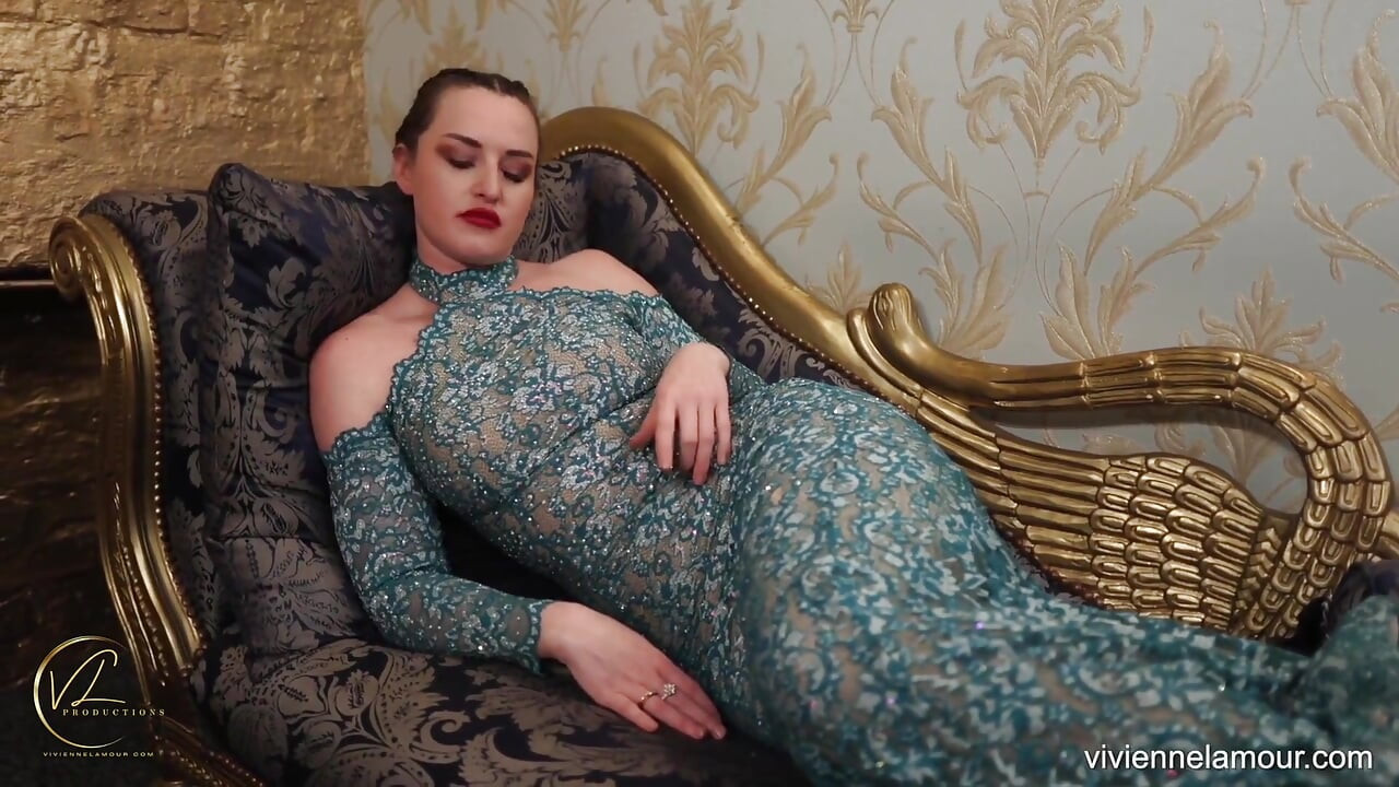 Vivienne l'amour - benim için ne yapabilirsin köle?
