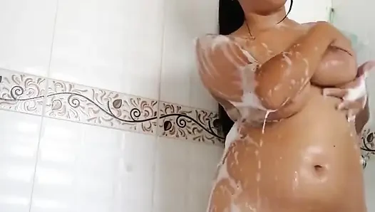 Duşta bana katıl