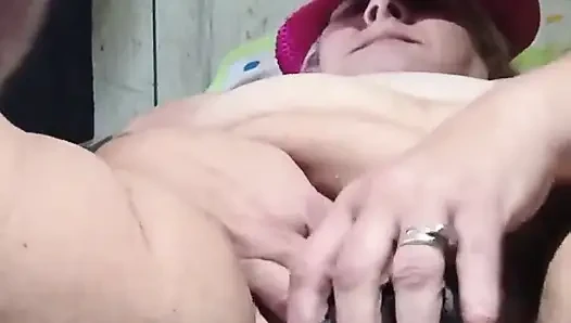 Fahişeler büyük siyah kazdan sonra amını serbest bırakıyor
