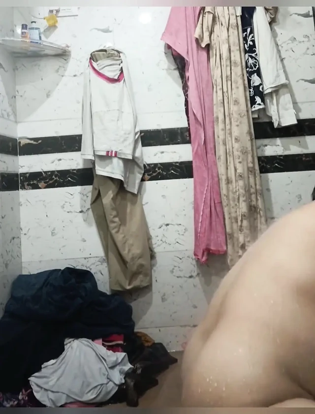 Priya bhabi tuvalet temiz videosu