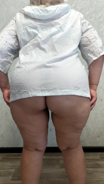 Задница шлюшки-жены