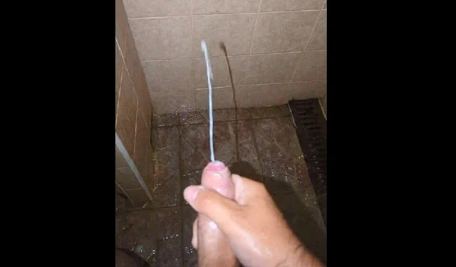 Duşta büyük sabah boşalması