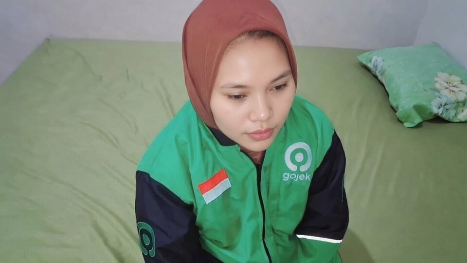 Hijab Motosikletli Taksi Şoförü Online Hijab Kadın Anal Seks ve Geçişte Am Sikme