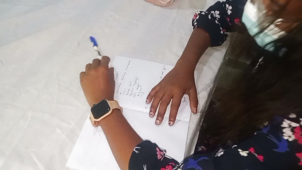 Sri Lanka yeni sınıf odası laek