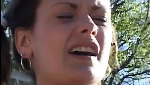 Açık havada ateşli seks