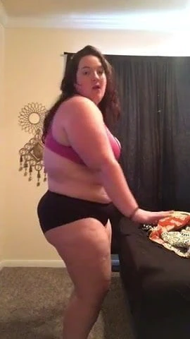 kalın ve seksi dansçı