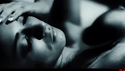 Mai Bailey ve Megan Coxxx anal kraliçeler