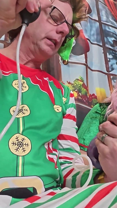 8. gün: Seks oyuncağı rafında elfler