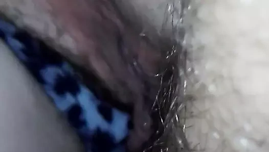 Ayaklarımdan hoşlanıyor (orgazm)