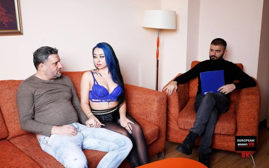 Thresome Aya Goldie'de Terapi