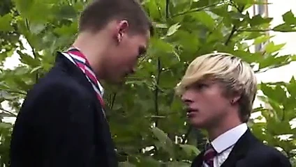 Dometri okula geri dönüyor