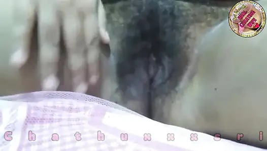 Kıllı amcığım ve sütlü göğüslerim